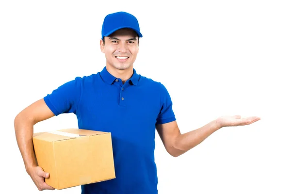 Χαμογελώντας deliveryman δείχνει άδειο ανοιχτή παλάμη (χέρι) — Φωτογραφία Αρχείου