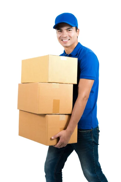 Kutuları tutarak gülümseyen teslimatçı — Stok fotoğraf