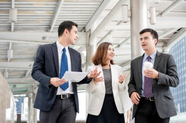 İş peole yürüyüş ve açık kapalı geçit söz