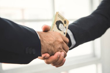 İşadamı yapma el sıkışma para ile bankno Güney Kore Wonu