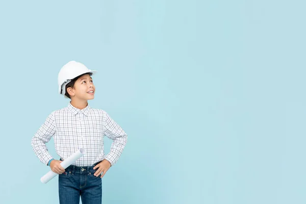 Sonriente Joven Asiático Chico Aspirando Ser Futuro Ingeniero Sosteniendo Blanco —  Fotos de Stock