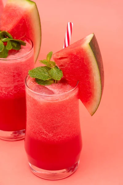 Refreshing Cold Watermelon Fruit Juice Smoothies Drinks Glasses Coral Pink — Stock Photo, Image