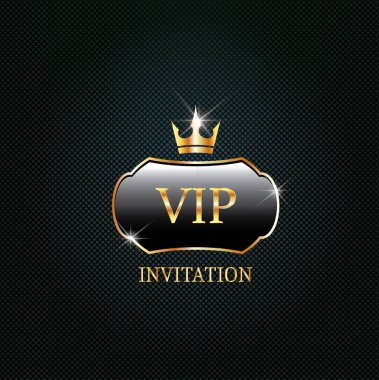 Vip siyah etiket ve altın taç. Davetiye için lüks tasarım, tebrik kartı, poster, karanlık arka planda broşür. Vektör premium kart tasarımı.