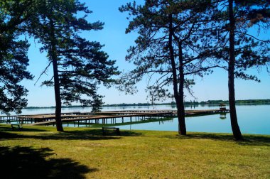 Sırbistan 'ın sessiz cazibesi. Paletsky Gölü ve Palich şehri