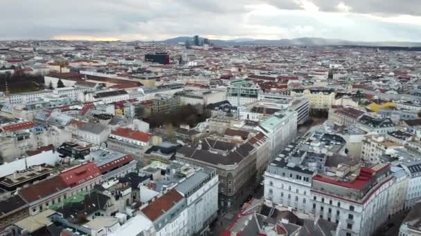 Vista aérea del dron, Viena, paisaje urbano — Vídeo de stock