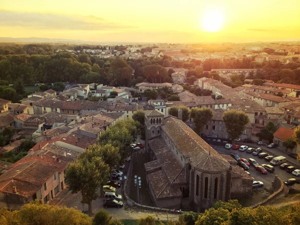ดวงอาทิตย์ตกเหนือเมือง Carcassonne, ฝรั่งเศส — ภาพถ่ายสต็อก