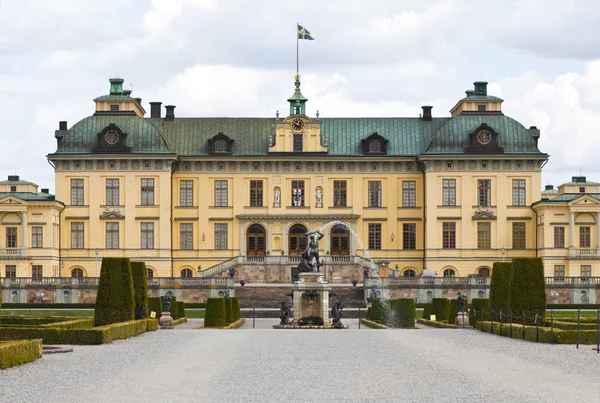 Drottningholm, Swedia, kediaman permanen Keluarga Kerajaan — Stok Foto