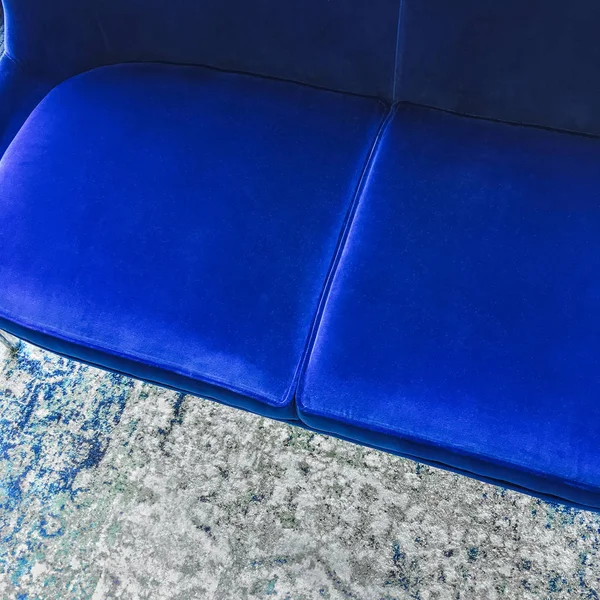 Close-up of a luxurious blue velvet sofa — Stock Photo, Image