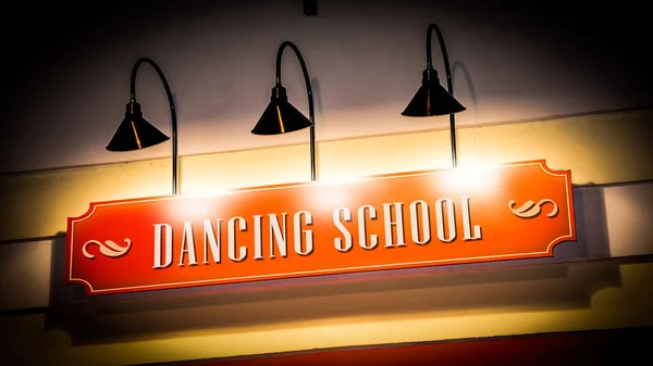 Okul dansına sokak tabelası — Stok fotoğraf
