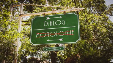 Sokak Imzaya karşı Monologue Iletişim
