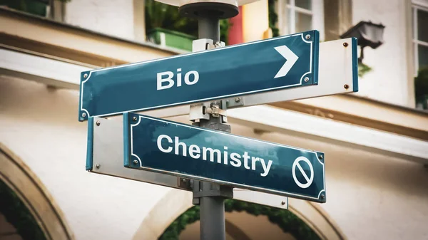 Ulica znak Bio kontra chemia — Zdjęcie stockowe