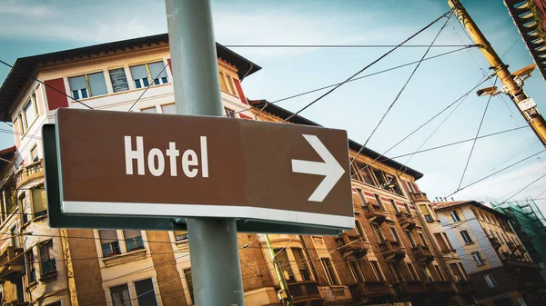 Straßenschild zum Hotel — Stockfoto