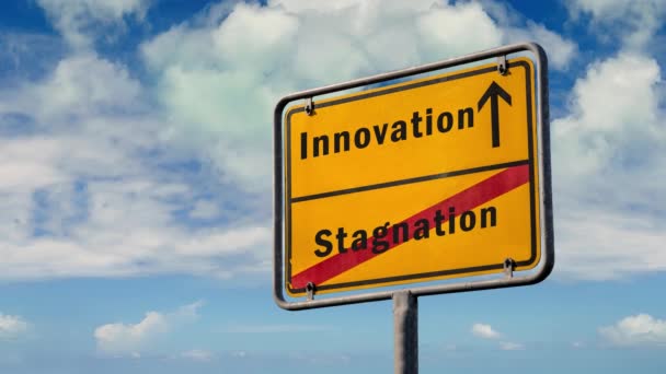 Straßenschild Weist Weg Innovation Stagnation — Stockvideo