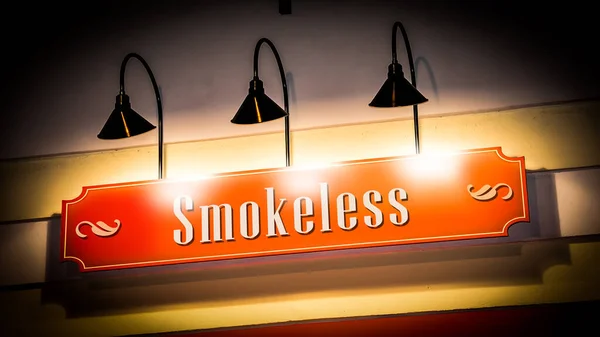 Panneau de rue vers Smokeless — Photo