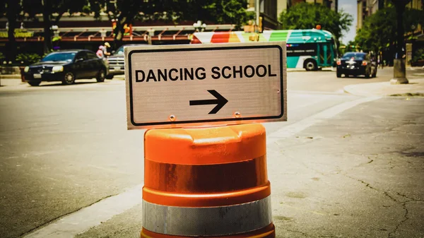 Straßenschild Weist Den Weg Zur Tanzschule — Stockfoto