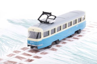 Mavi oyuncak Tramvayda çocuk çizim, kamu taşıma