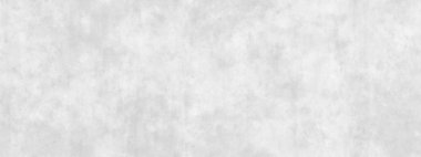 Alçılı uzun panoramik beton duvar.