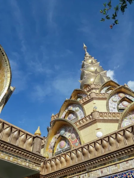 Pagoda en el templo de Tailandia —  Fotos de Stock