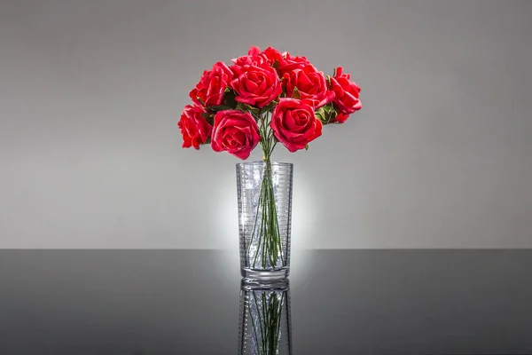 Rose rosse sfondo — Foto Stock