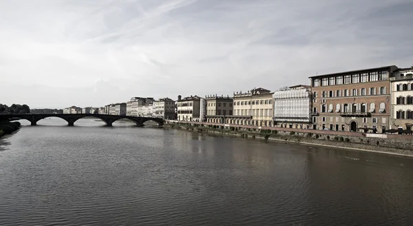 Vista al río Arno — Foto de Stock