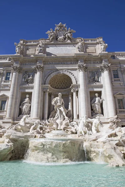 Famosa Fontana de Trevi — Foto de Stock