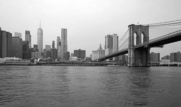 View of Brooklyn bridge in New York, black and white
