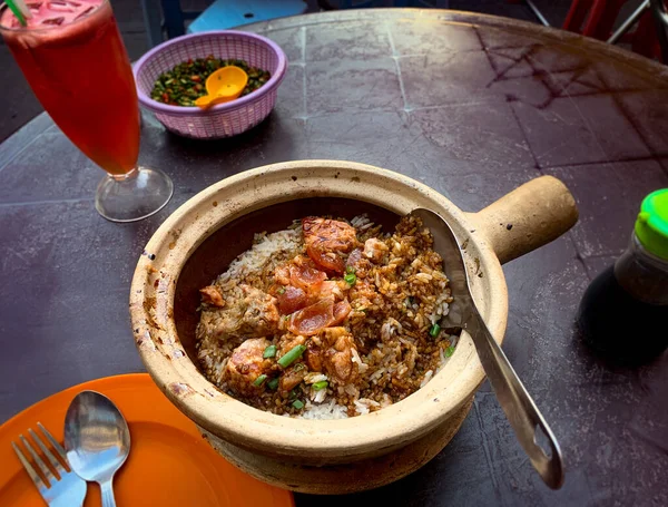 Kuala Lumpur 'da Claypot tavuklu pilav