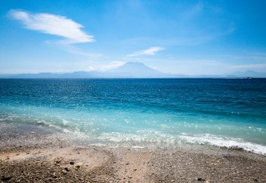 Gili Hava Adası 'ndan Agung Dağı manzarası