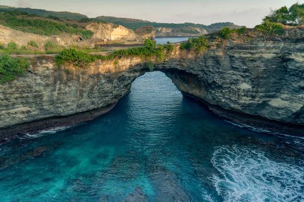 Kırık Plaj Nusa Penida, Bali, Endonezya