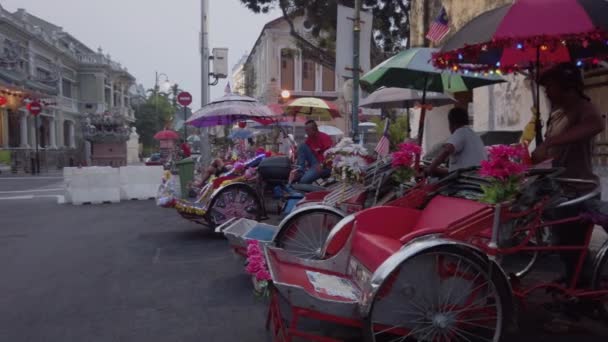 Penang Maleisië September 2019 Armeense Straat Met Riksja Werkers Toeristische — Stockvideo