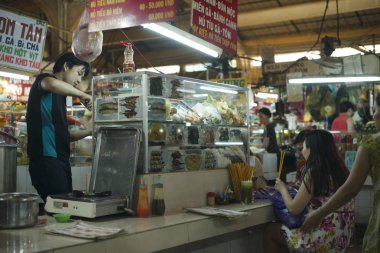 Ho Chi Ming City, Saigon, Vietnam - 22 Mart 2017: Ben Thanh en büyük pazarı içinde Merkezi, Ho Chi Minh City. Vietnam.