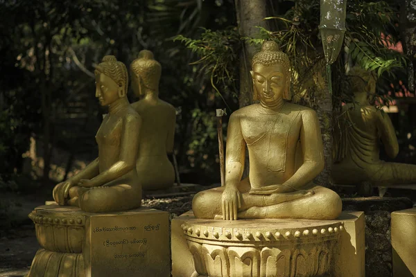 Mrauk Myanmar Novembro 2015 Estátuas Buddha Antigo Templo Mrauk — Fotografia de Stock