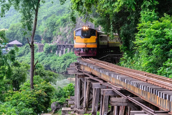 Kanchanaburi Tayland, İkinci Dünya Savaşı sırasında ölüm demiryolu.