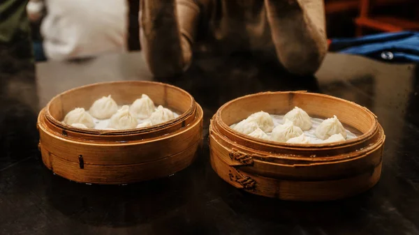 Xiao Long Bao Cuit Vapeur Soupe Dumplings Dans Panier Bambou — Photo