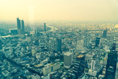 King Power Mahanakhon, Bangkok, Tayland 'dan (dizi) günbatımında Bangkok' un güzel hava manzaralı gökyüzü)