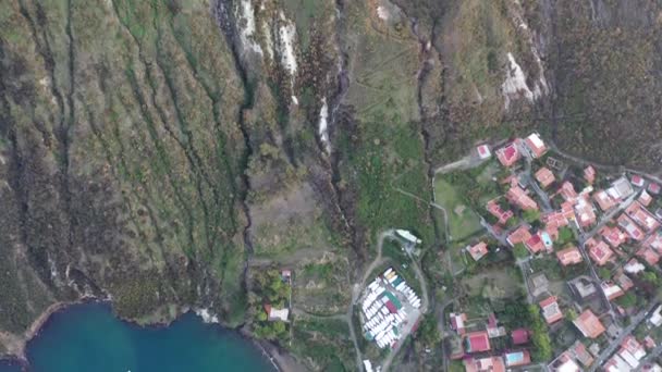 Hermoso Video Panorámico Aéreo Avión Tripulado Volador Isla Vulcano Roca — Vídeo de stock