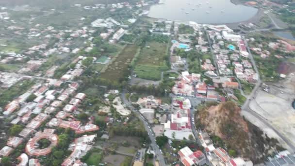 Hermoso Video Panorámico Aéreo Avión Tripulado Volador Isla Vulcano Roca — Vídeo de stock