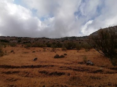 Torcal de Antequera Malaga Andalucia 'nın manzarası, İspanya. Unesco tarafından dünya mirası ilan edilen eşsiz bir doğal alan..
