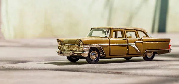 Side View Collector Model Toy Car Gaz Beige Sunny Day — Stock Photo, Image