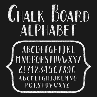 Tebeşir tahtası yazı. Elle çizilmiş alfabesi.
