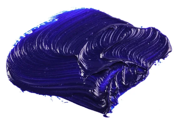 Пятно синей масляной краски на белом фоне — стоковое фото