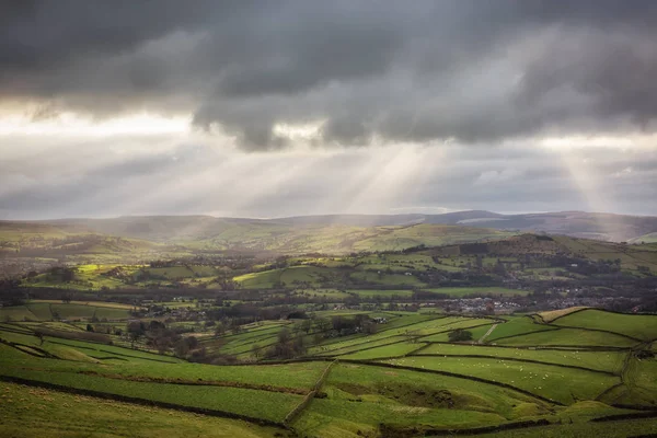 Sun Beams over Derbyshire Countryside — Stock Photo, Image