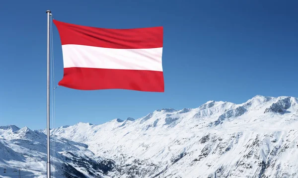 Αυστριακή σημαία πάνω από Oztal Άλπεις — Φωτογραφία Αρχείου