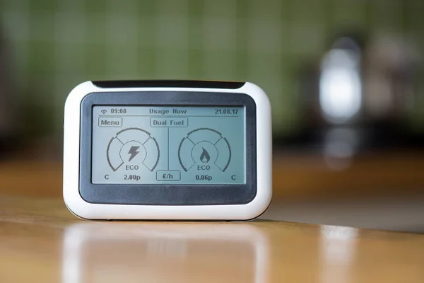 Smart Meter i køkkenet - Stock-foto