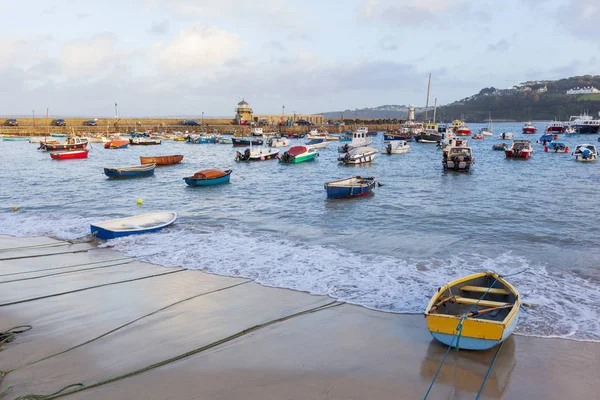 Small Boats Moored at St Ives Harbour in Cornwall. — Stock Photo, Image