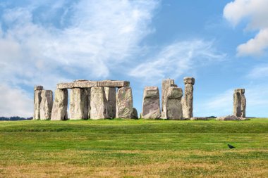 Monumen Stonehenge Tarih öncesi megalitik ayakta taş daire