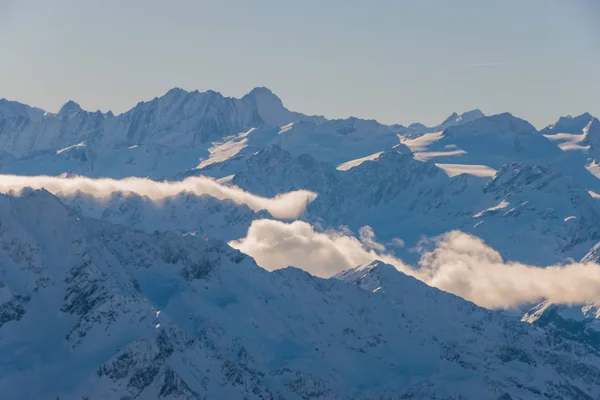Picos Montanha Cobertos Neve Estância Esqui Engelberg Suíça — Fotografia de Stock