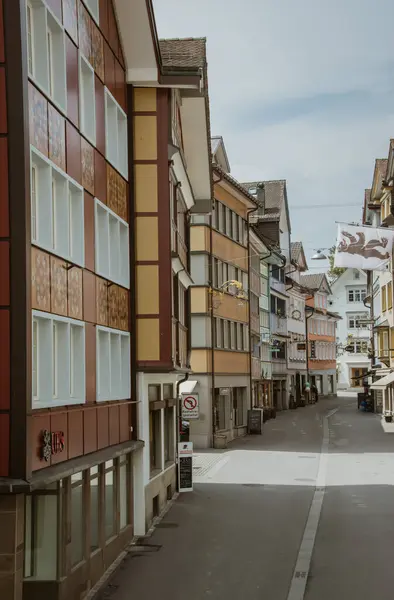 Lojas Fechadas Ruas Vazias Famoso Appenzell Tomado Appenzell Suíça Maio — Fotografia de Stock