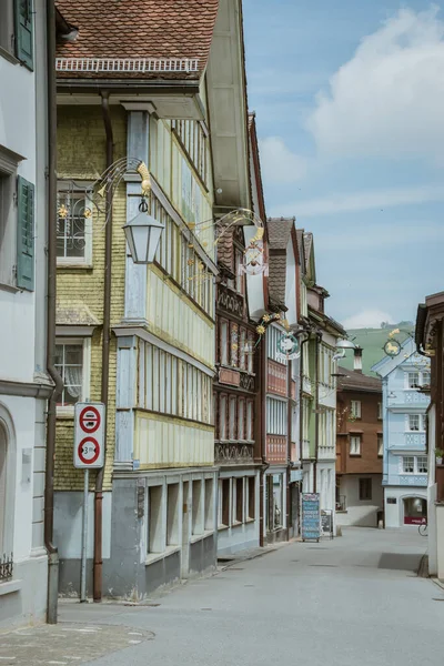 Lojas Fechadas Ruas Vazias Famoso Appenzell Tomado Appenzell Suíça Maio — Fotografia de Stock