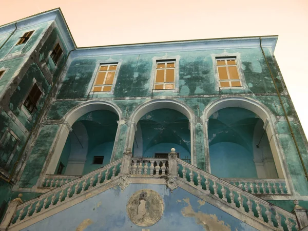 Fachada Del Antiguo Edificio Antiguo — Foto de Stock